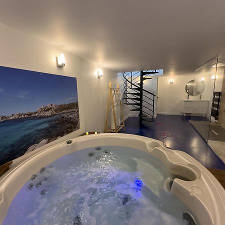 Mieuxqualhotel Jacuzzi Privatif La Parenthese Bordeaux Bagian luar foto