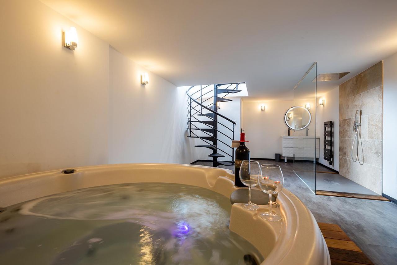Mieuxqualhotel Jacuzzi Privatif La Parenthese Bordeaux Bagian luar foto